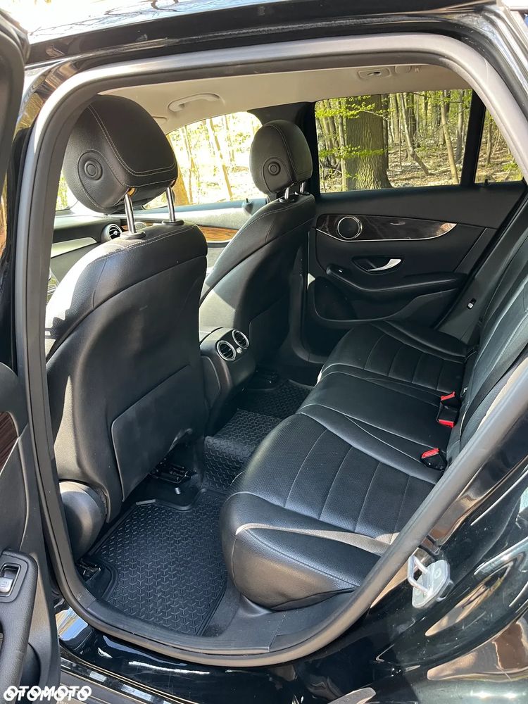 Mercedes-Benz GLC 300 4Matic 9G-TRONIC - 19