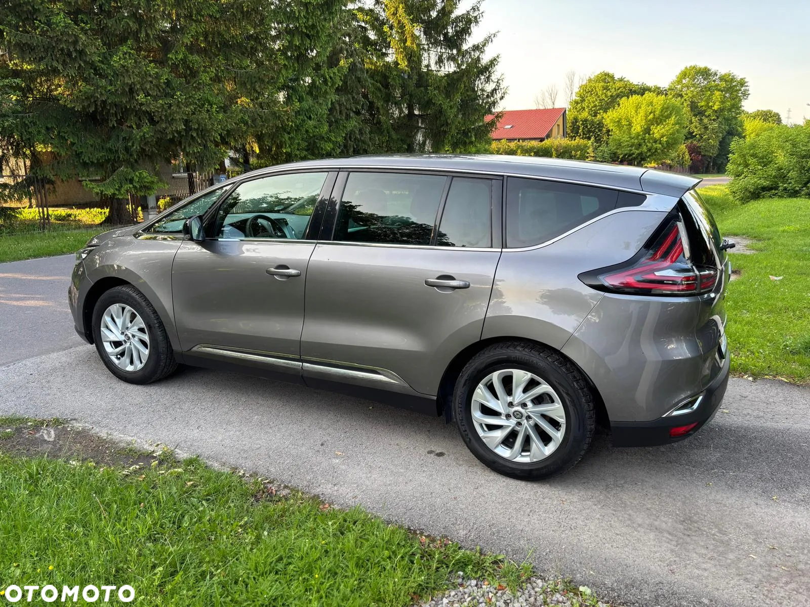 Renault Espace 1.6 dCi Energy Initiale Paris EDC 7os - 8
