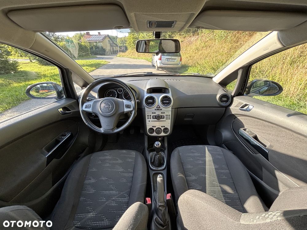 Opel Corsa 1.2 16V Essentia - 14