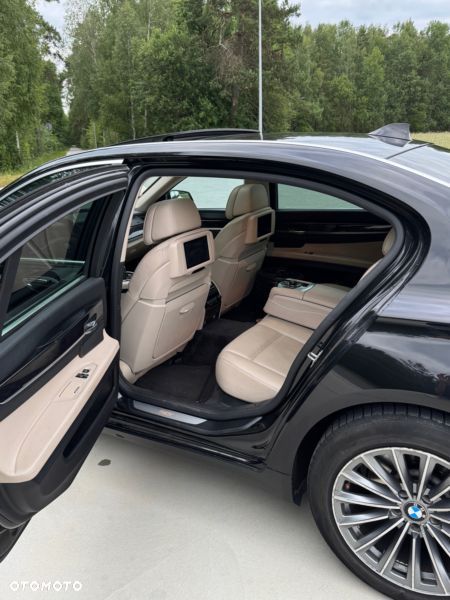 BMW Seria 7 730Ld - 13