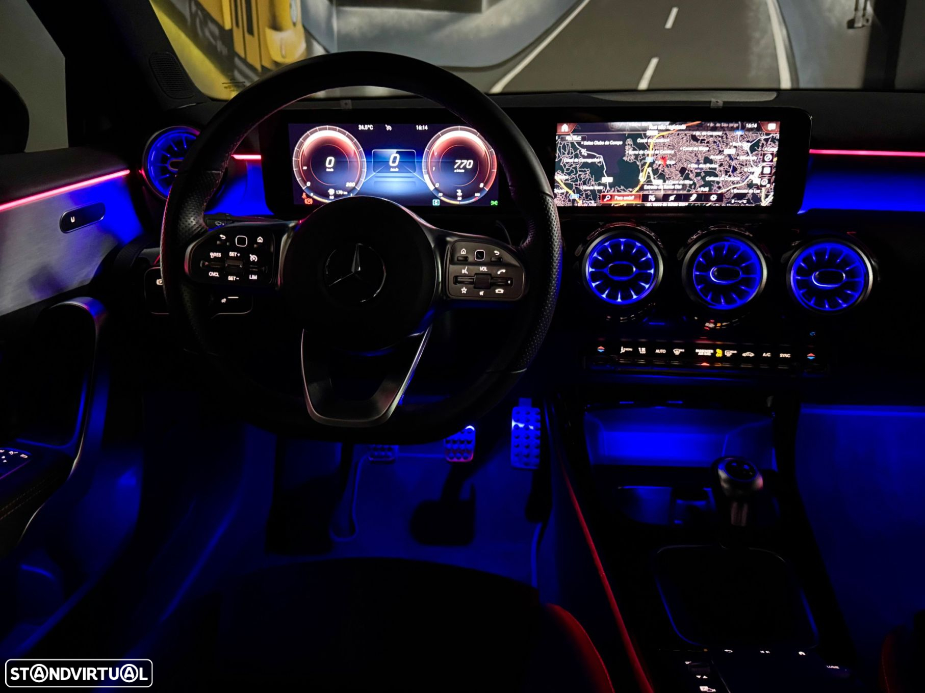 Mercedes-Benz A 180 AMG Line - 21