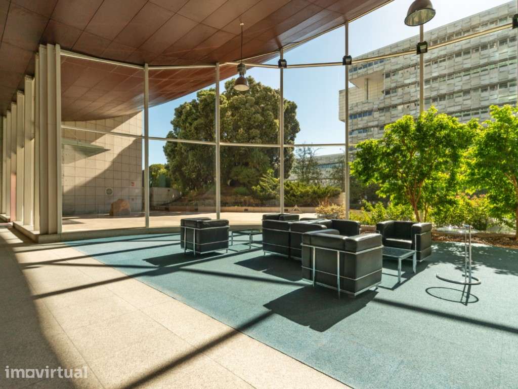 T2 com vista, ginásio e segurança 24H - Torre de São Gabriel - Grande imagem: 2/23
