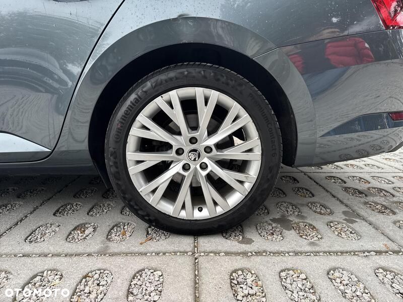 Skoda Superb 2.0 TDI SCR Style DSG - 19