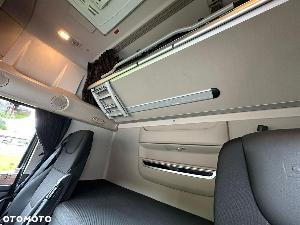 DAF XF 530 Super Space - 12