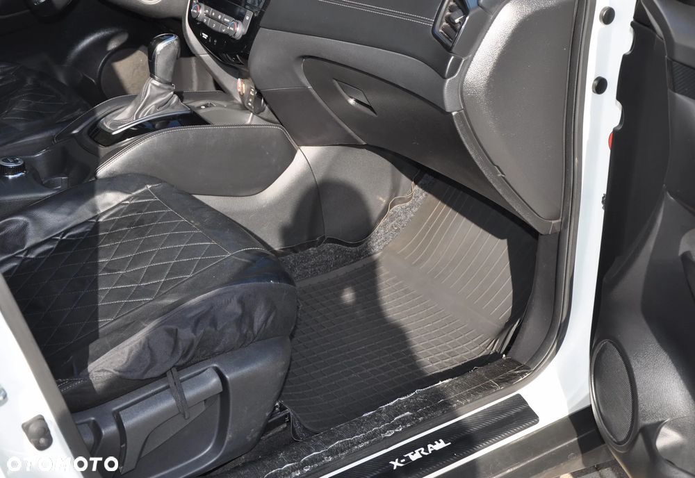 Nissan X-Trail 2.0 dCi N-Connecta 4WD Xtronic - 13
