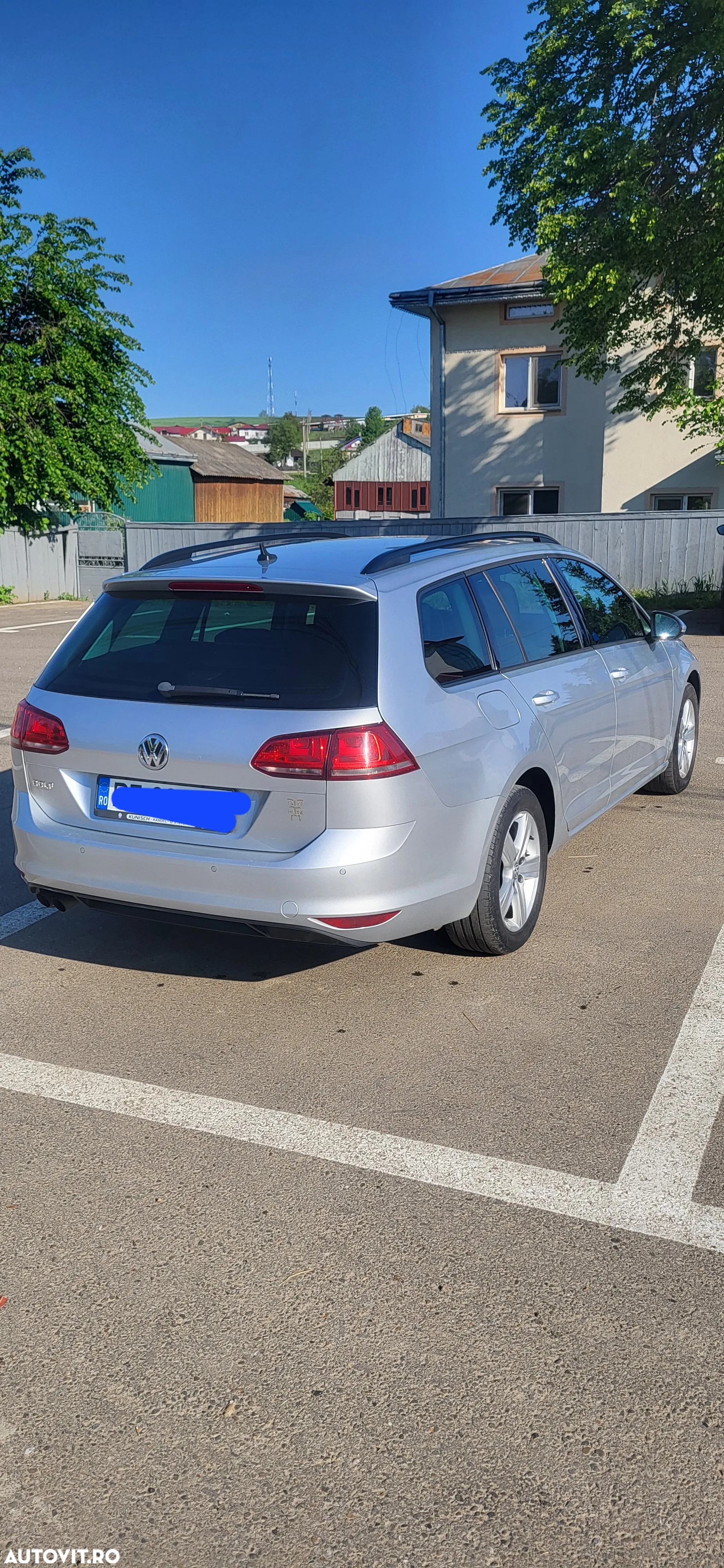 Volkswagen Golf 2.0 TDI DPF BMT Comfortline - 4