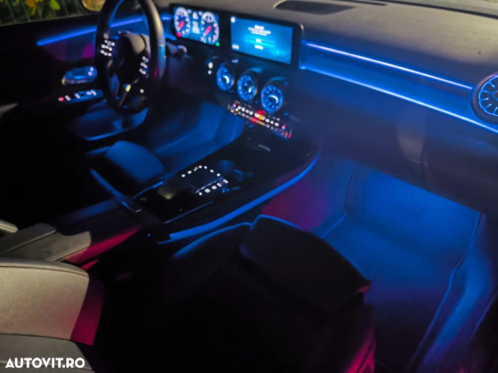 Mercedes-Benz A 180 7G-DCT Progressive - 13