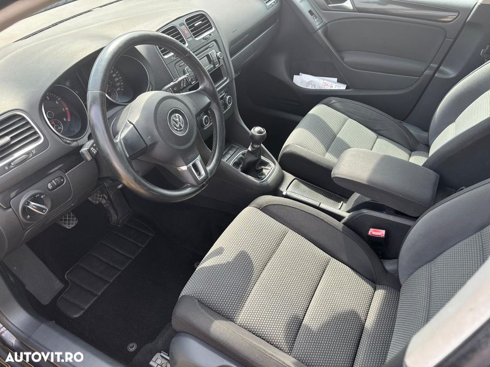 Volkswagen Golf - 5