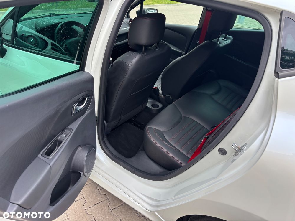Renault Clio 1.6 R.S 220 EDC - 13
