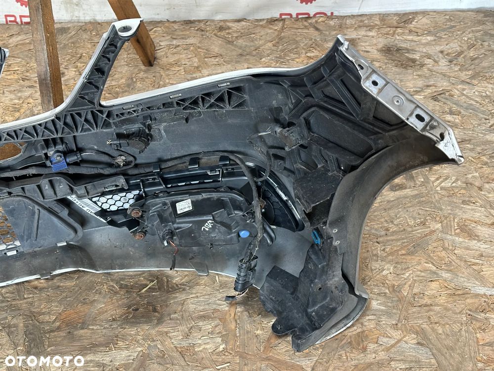 ZDERZAK PRZEDNI MERCEDS E-KLASA W212 AMG 09-13 PDC LED 775 - 9