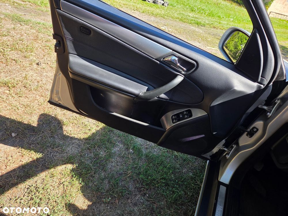 Mercedes-Benz Klasa C 200 CDI Automatik Avantgarde DPF - 10
