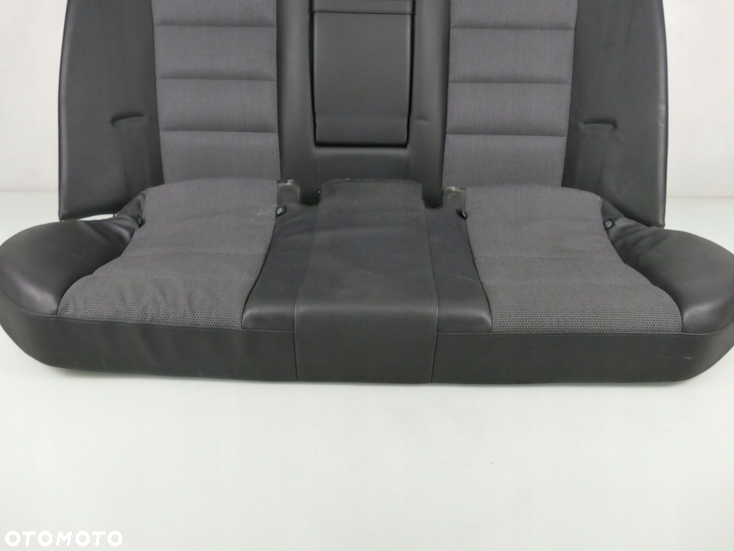 MERCEDES W204 C SEDAN KANAPA TYŁ TYLNA PÓŁ SKÓRA - 6