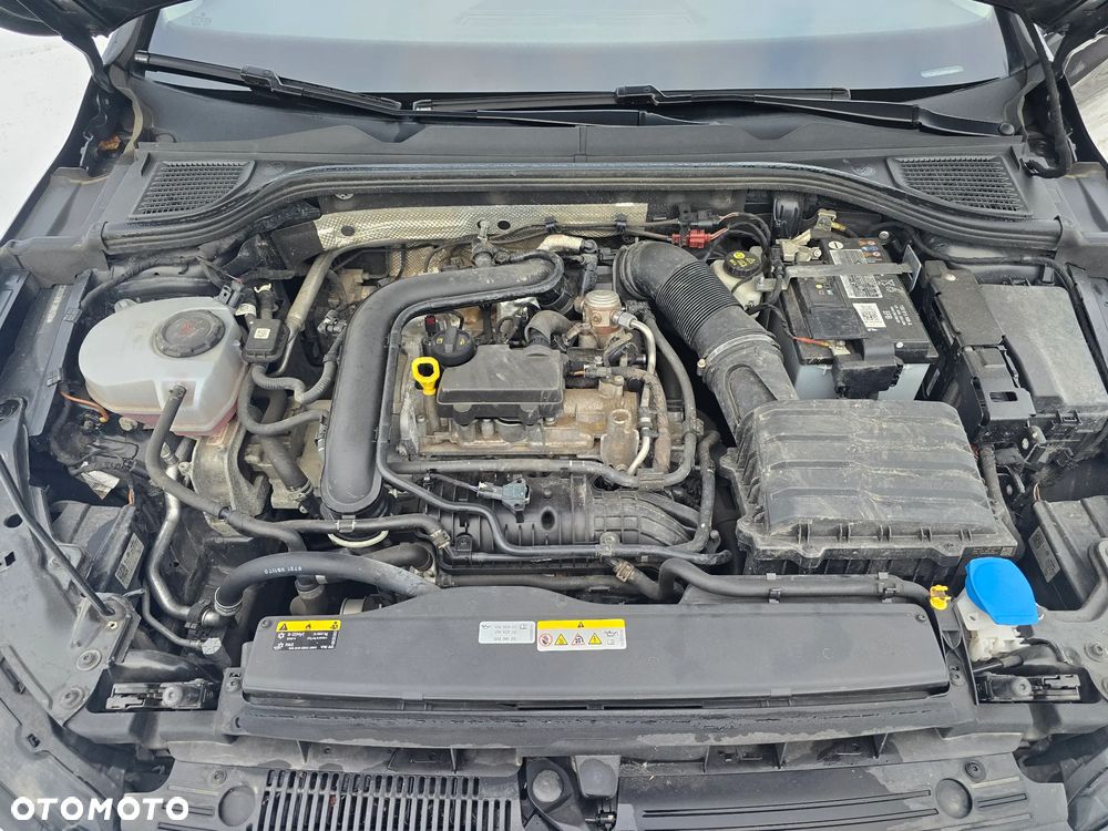 Volkswagen Golf 1.0 TSI Life - 13