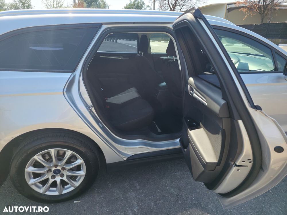 Ford Mondeo 2.0 TDCi Powershift AWD - 8