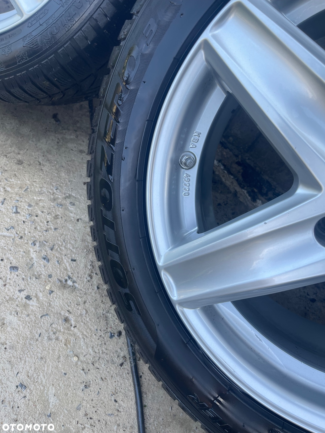 Mercedes-Benz Klasa E 220 T CDI DPF BlueEFFICIENCY 7G-TRONIC Avantgarde - 31