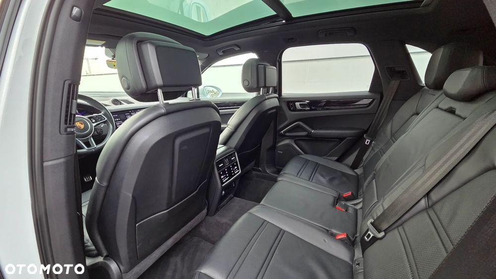 Porsche Cayenne S - 10