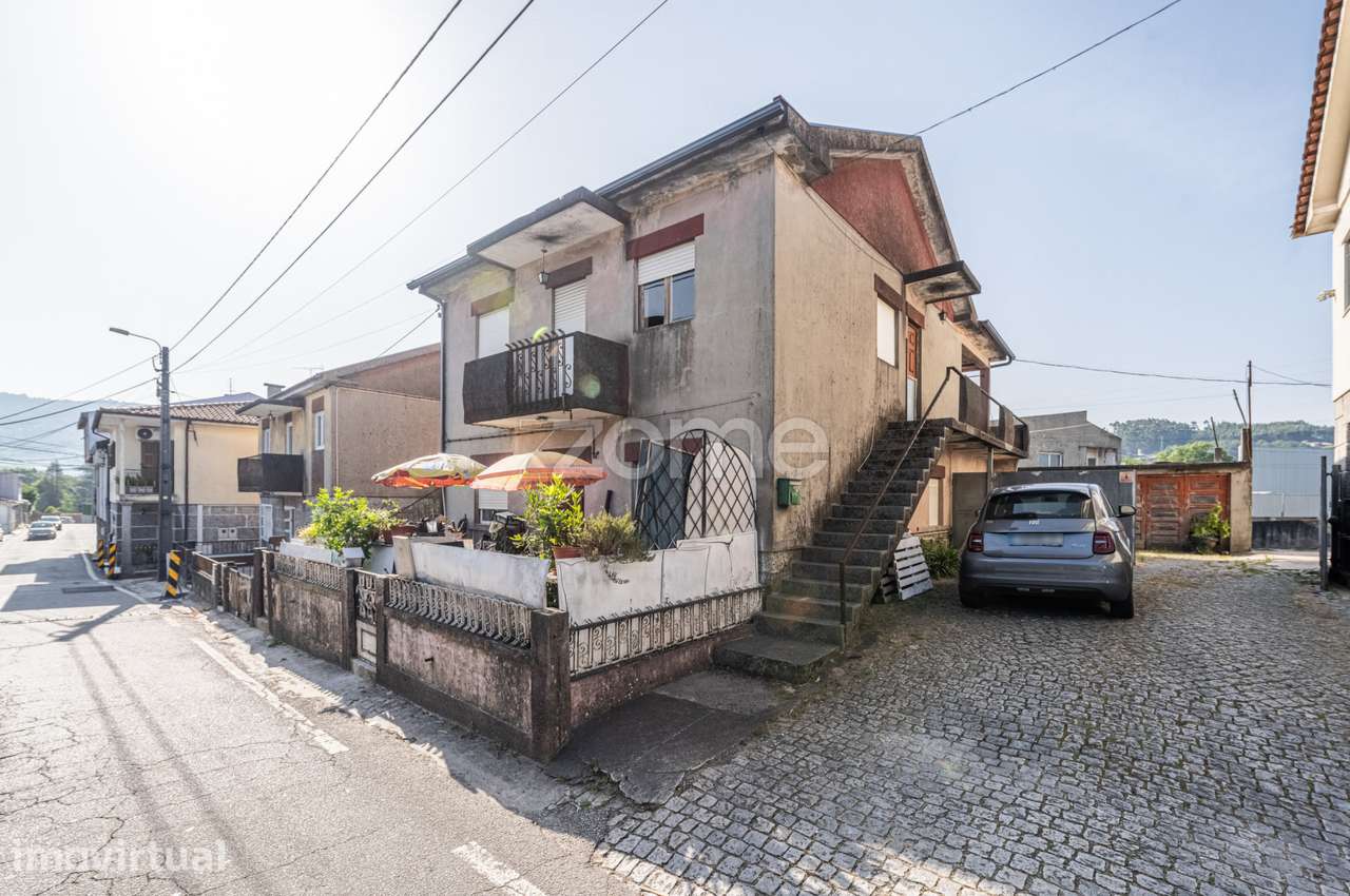 Andar moradia T3 para remodelar em Polvoreira, Guimarães - Grande imagem: 2/21