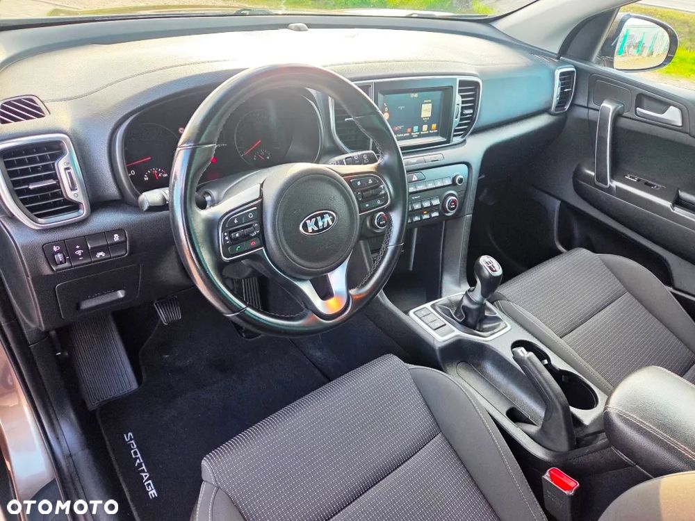 Kia Sportage 1.6 GDI Business Line L 2WD - 28