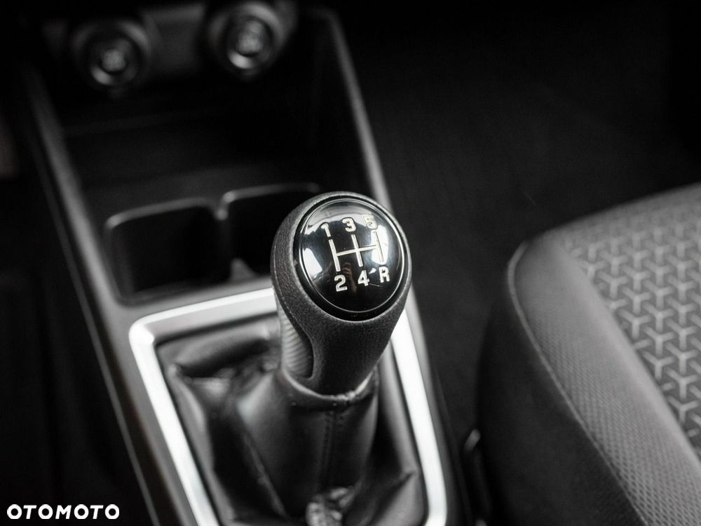 Suzuki Swift - 16