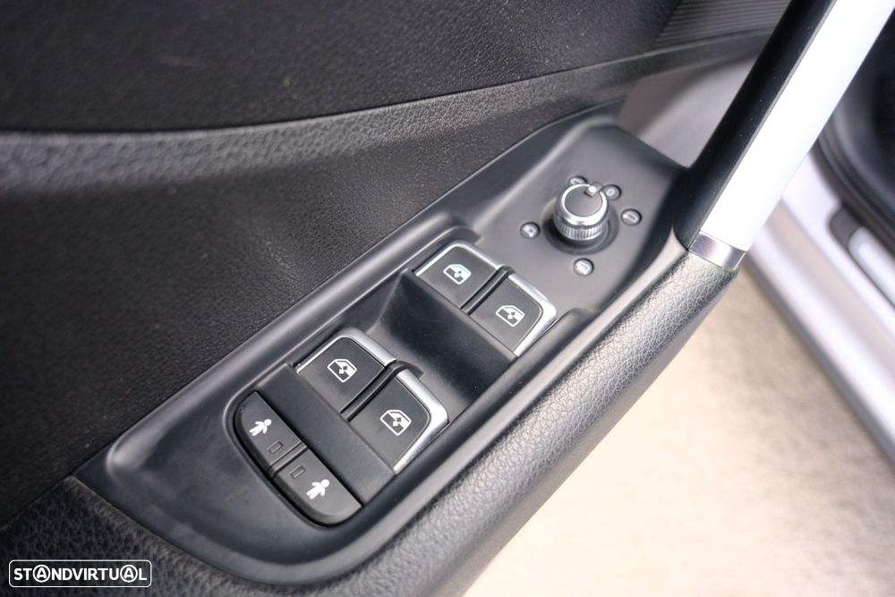 Audi Q2 1.0 TFSI Design S tronic - 35