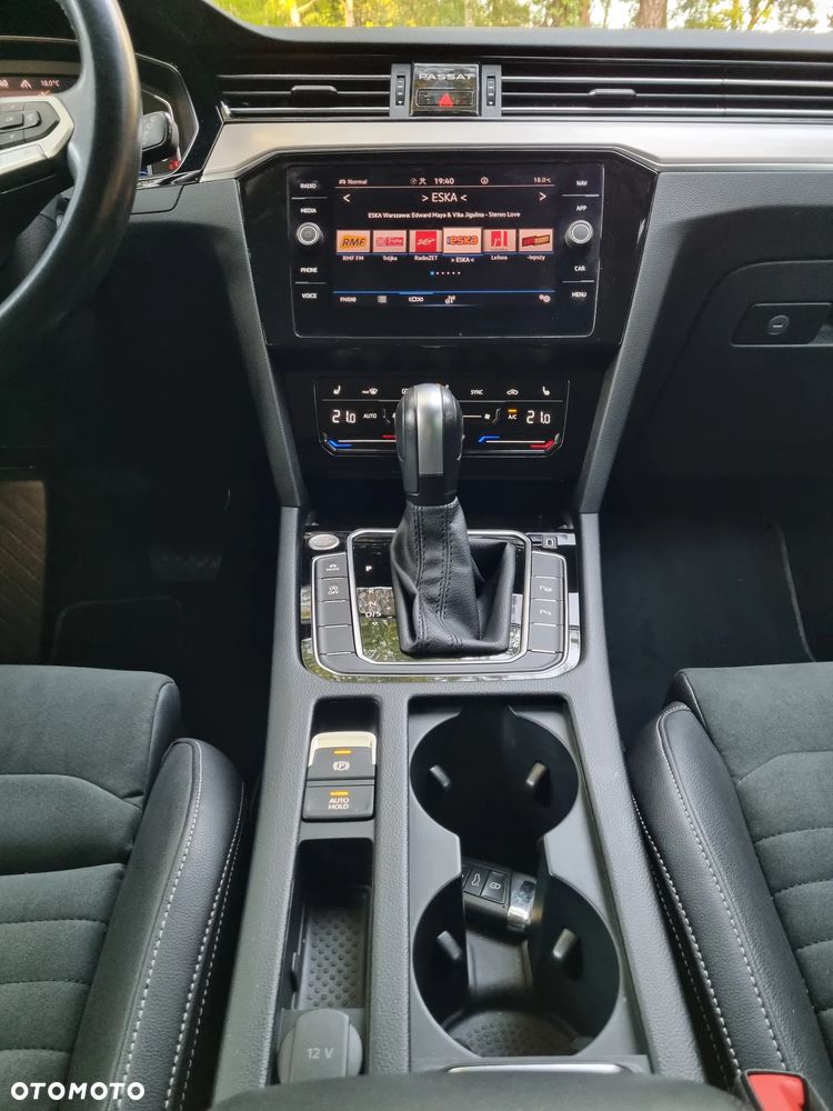 Volkswagen Passat 2.0 TDI 4Mot Elegance DSG - 16