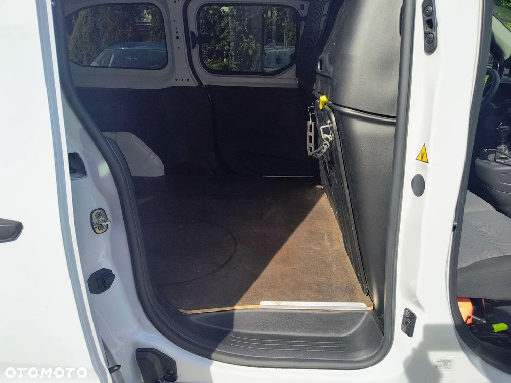 Opel Opel Combo 1.5cdti XL 2xdrzwi Niski Przebieg  Vat23% - 18