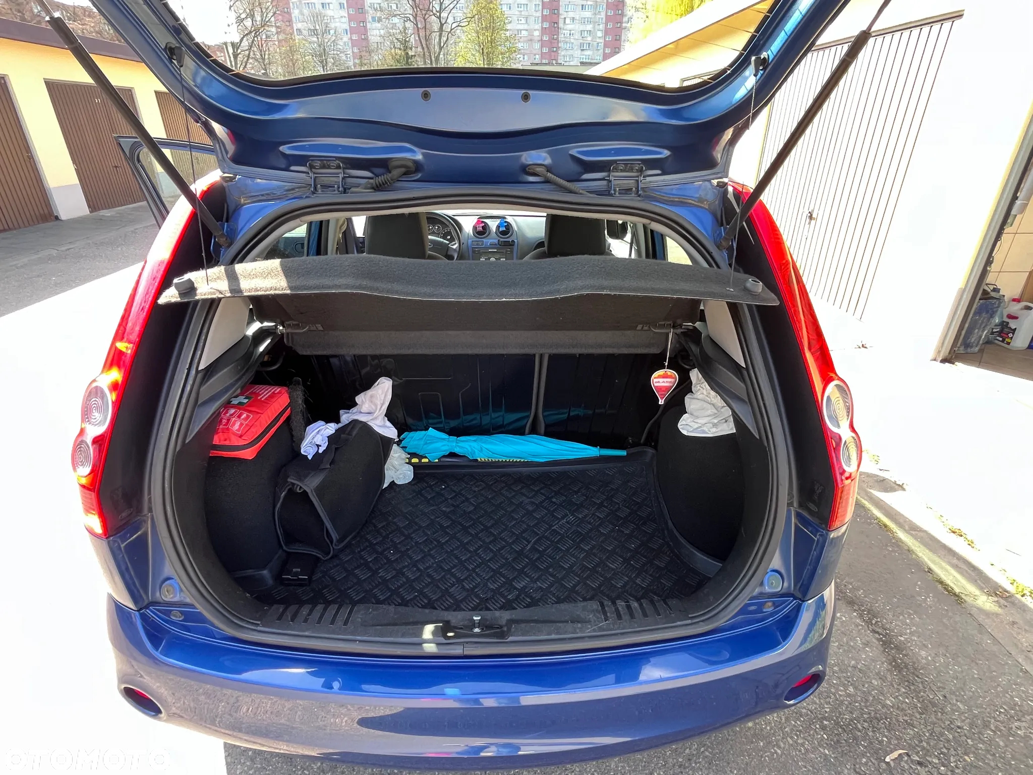 Ford Fiesta 1.3 Ambiente - 9