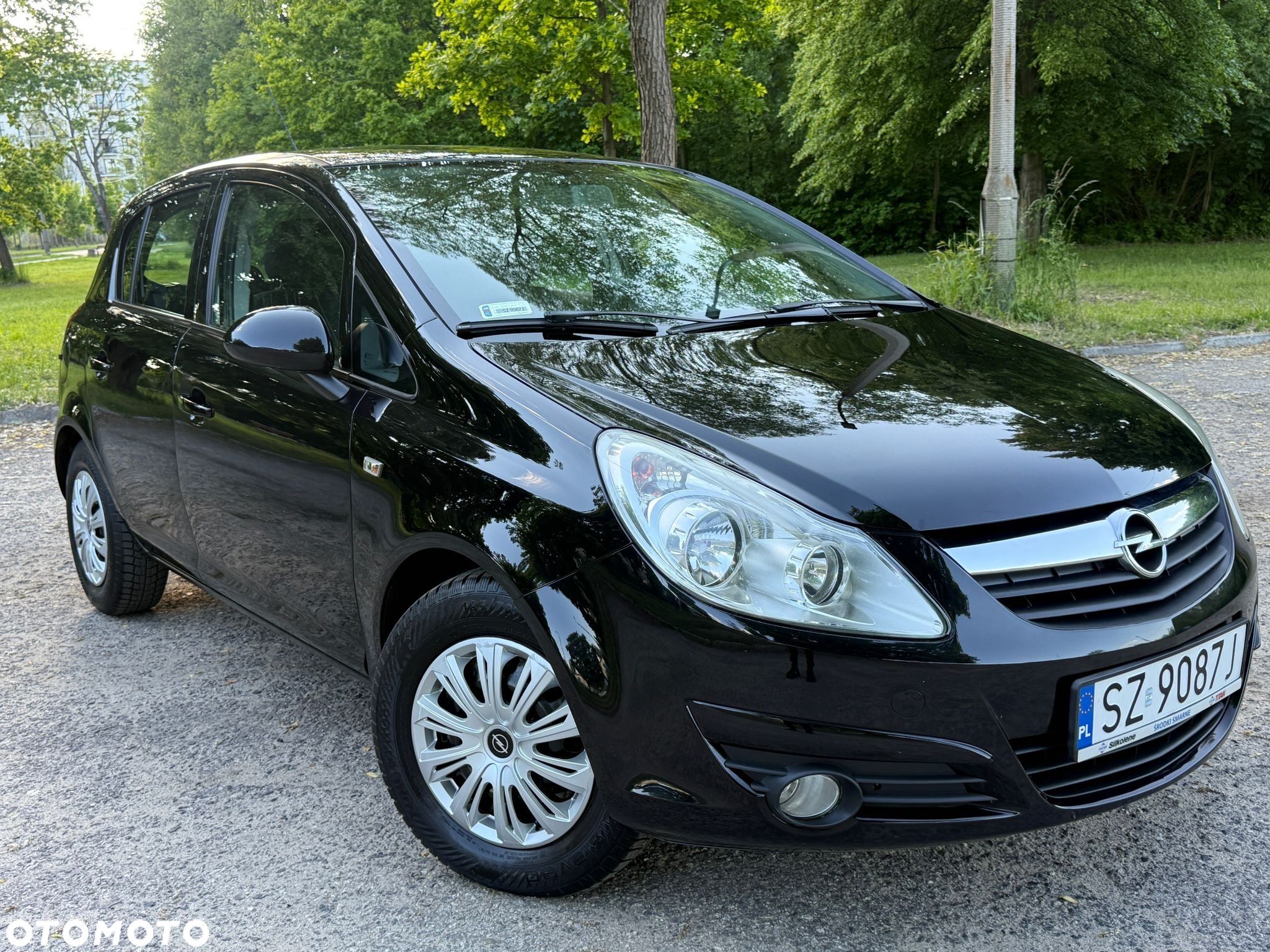 Opel Corsa 1.2 16V Enjoy - 1
