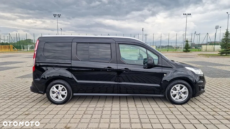 Ford Tourneo Connect Grand - 12