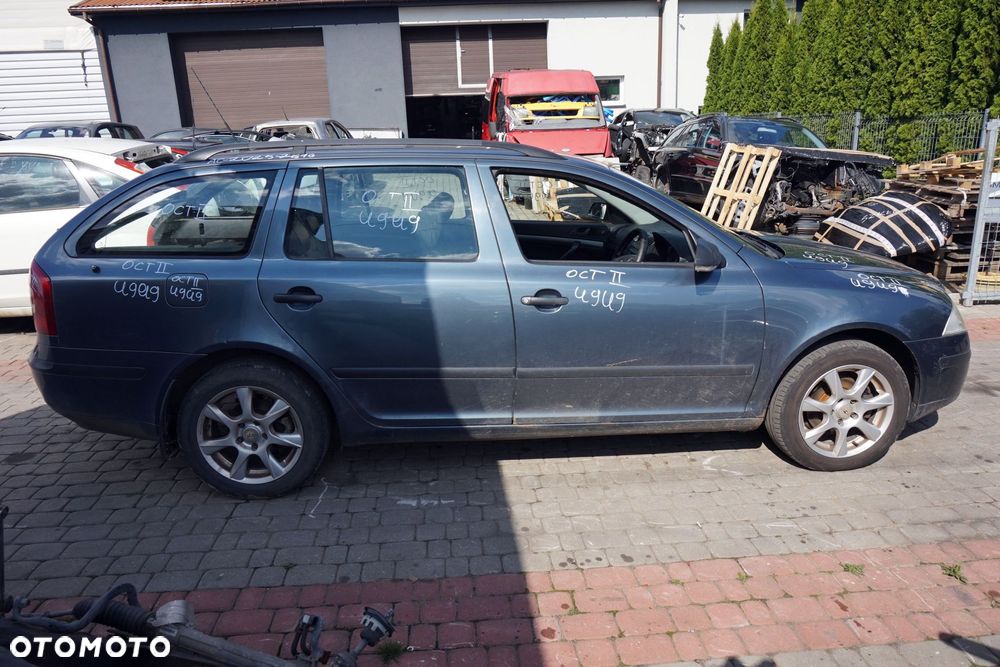 SKODA OCTAVIA II 1Z5 KOMBI 2006 9901 LV7F 1.9 TDI BKC 105KM GQQ SZARY na części - 6