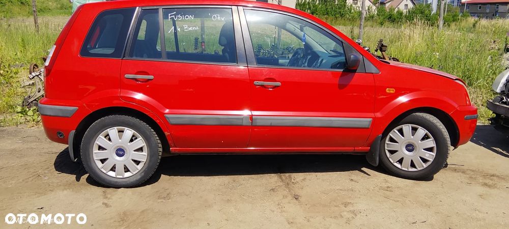 FORD FUSION na części - 6