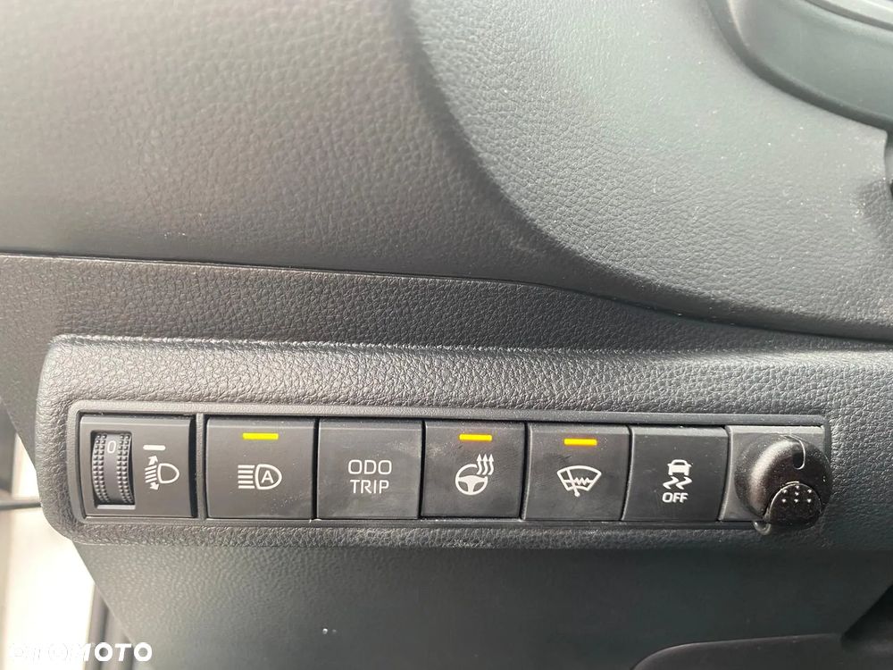 Toyota Corolla 1.8 Hybrid Comfort - 20