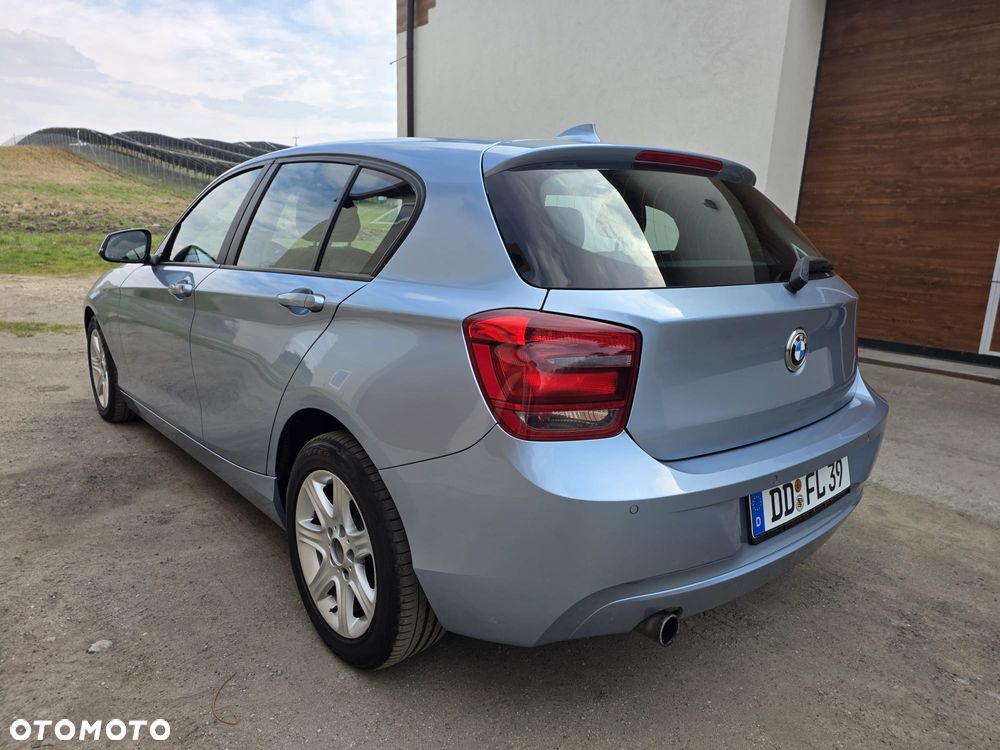 BMW Seria 1 116i - 33