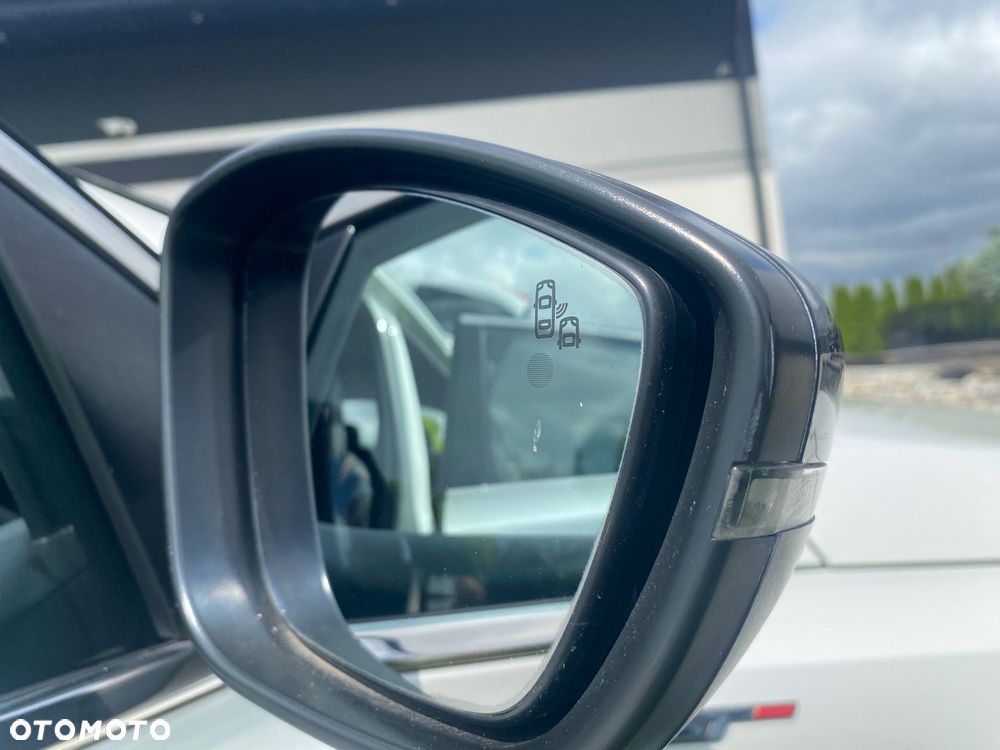 Peugeot 308 BlueHDi 180 EAT6 GT - 11