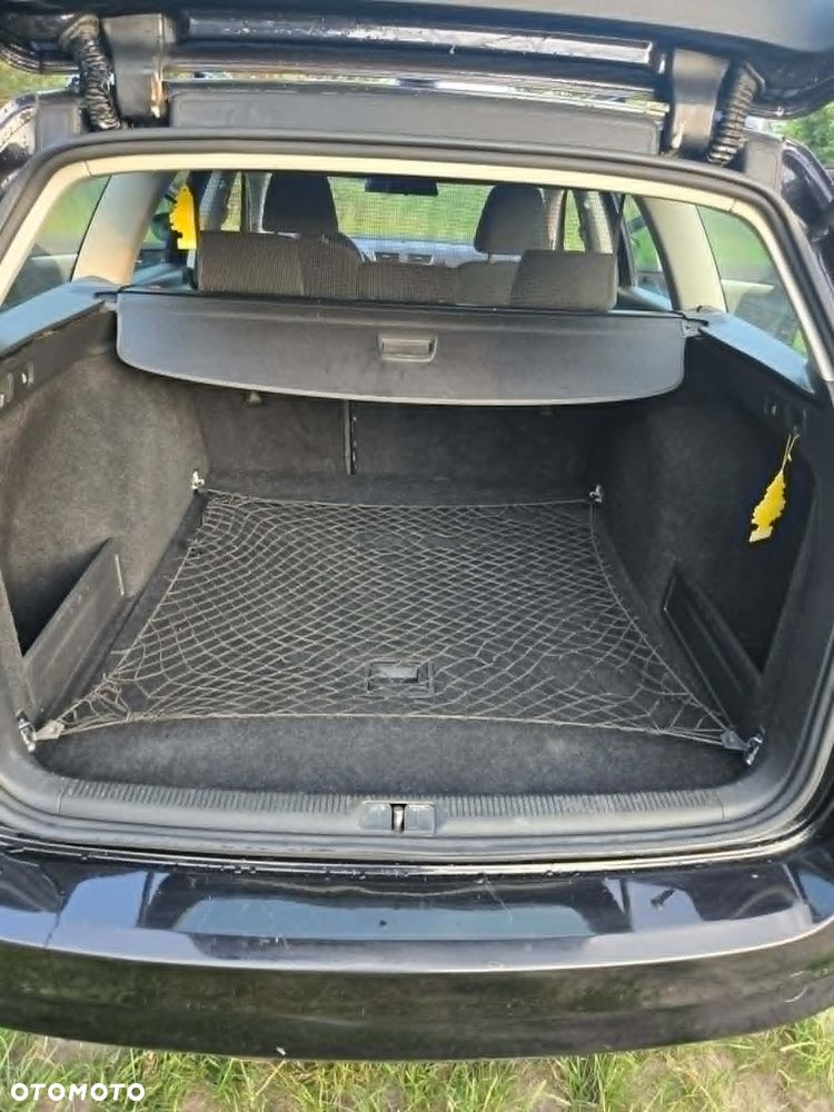 Volkswagen Passat 2.0 TDI BlueMotion Technology Trendline - 15