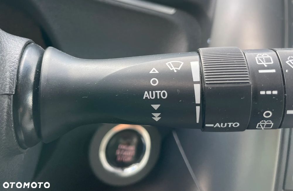 Toyota Verso 1.8 Prestige MS EU6 - 14