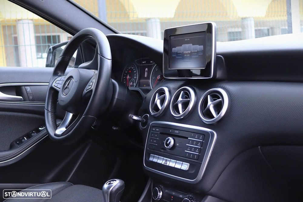 Mercedes-Benz A 180 d Urban - 21