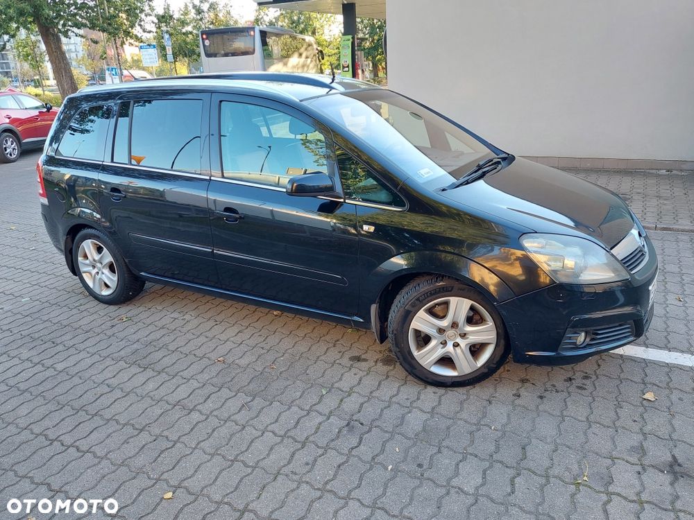 Opel Zafira - 2