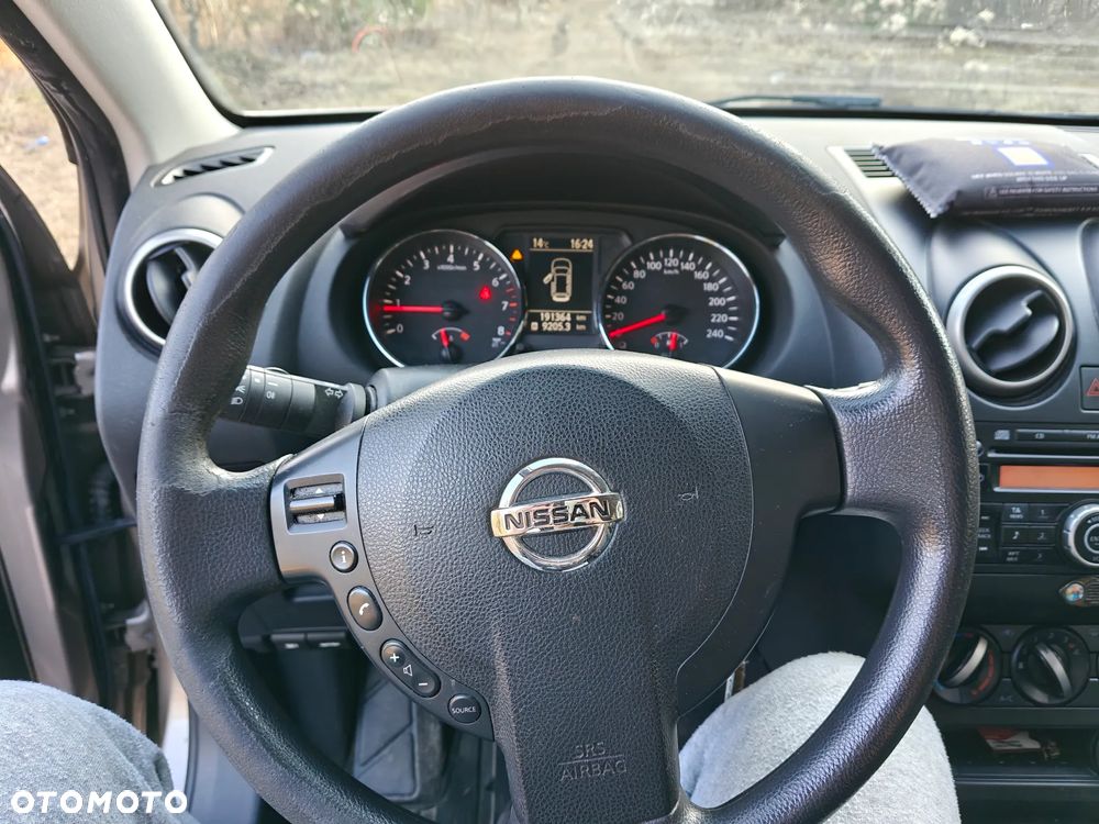 Nissan Qashqai 1.6 Visia - 7