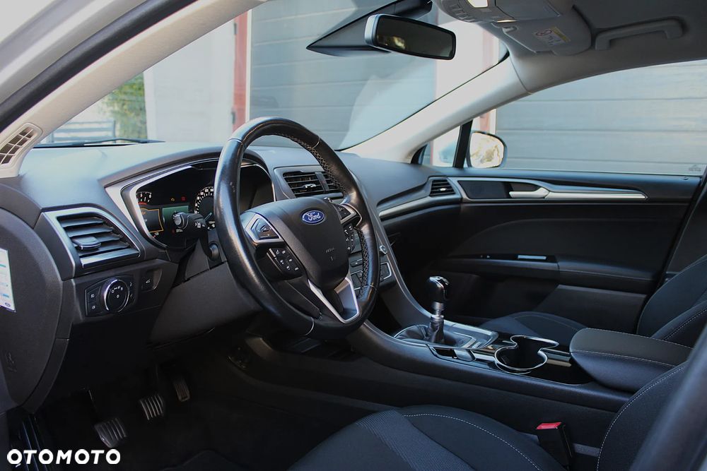 Ford Mondeo 2.0 TDCi Start-Stopp Titanium - 13