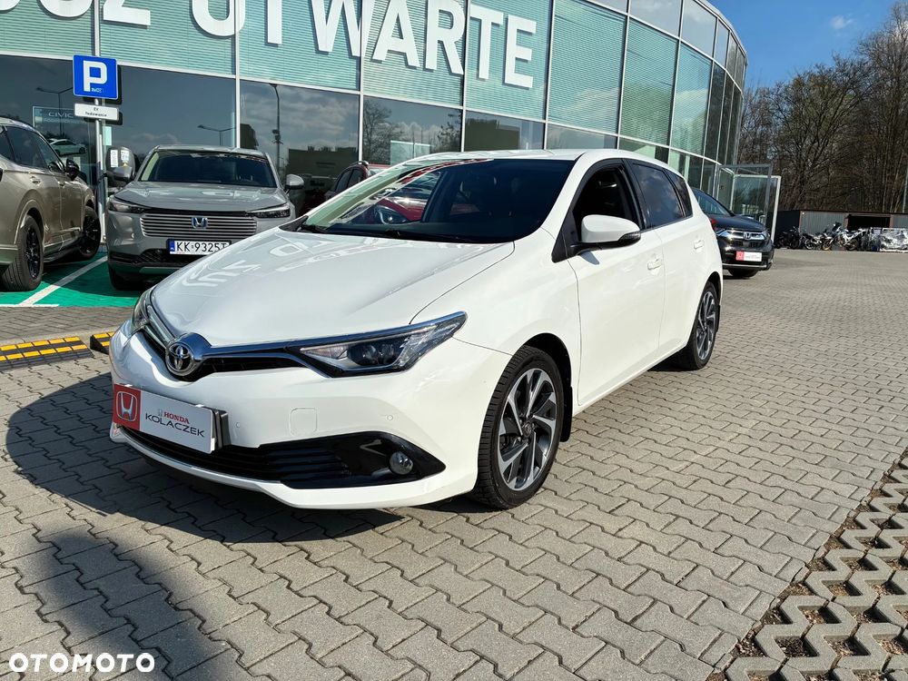 Toyota Auris 1.6 Comfort - 1