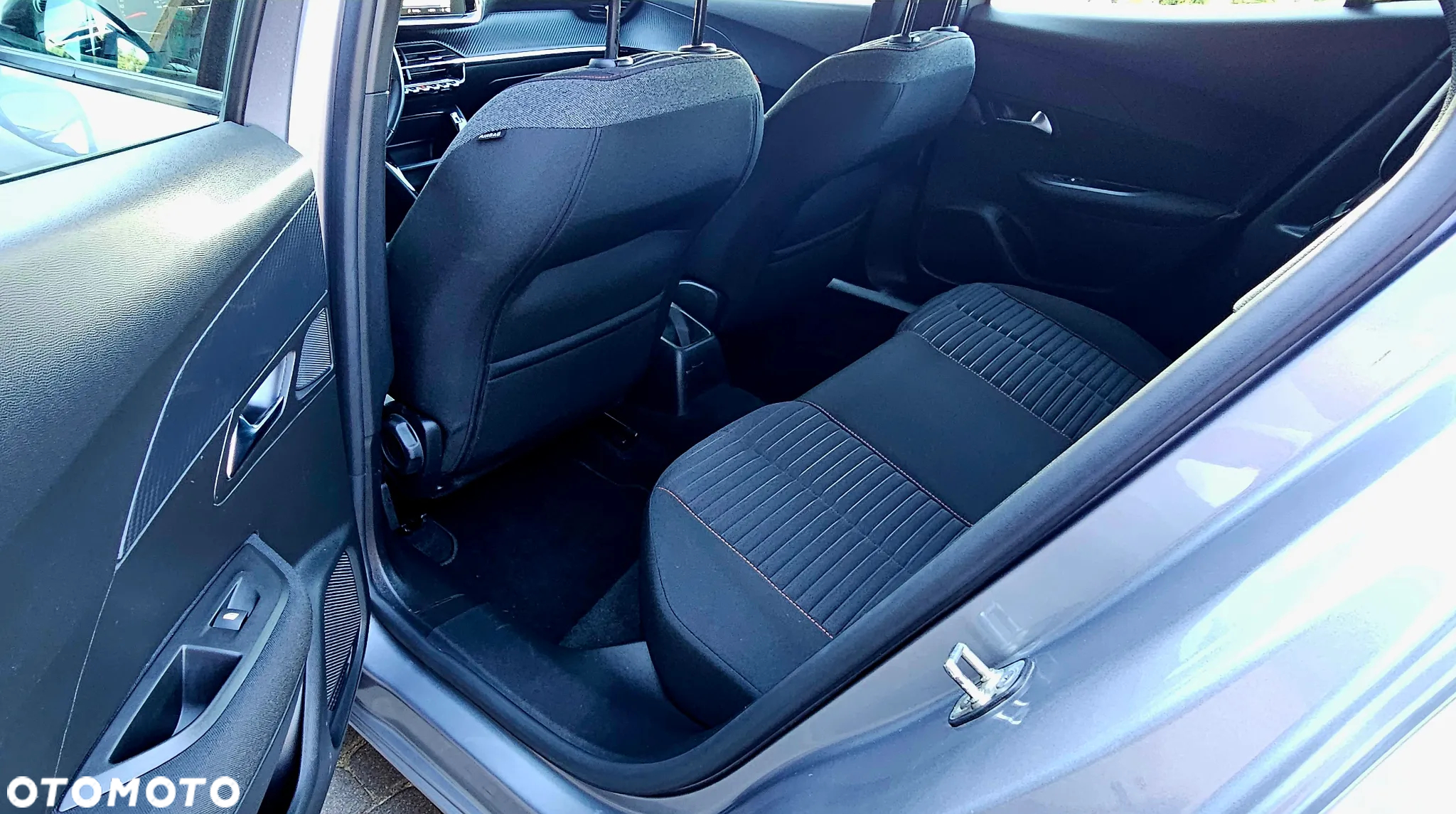 Peugeot 2008 1.2 PureTech Allure Pack S&S EAT8 - 15