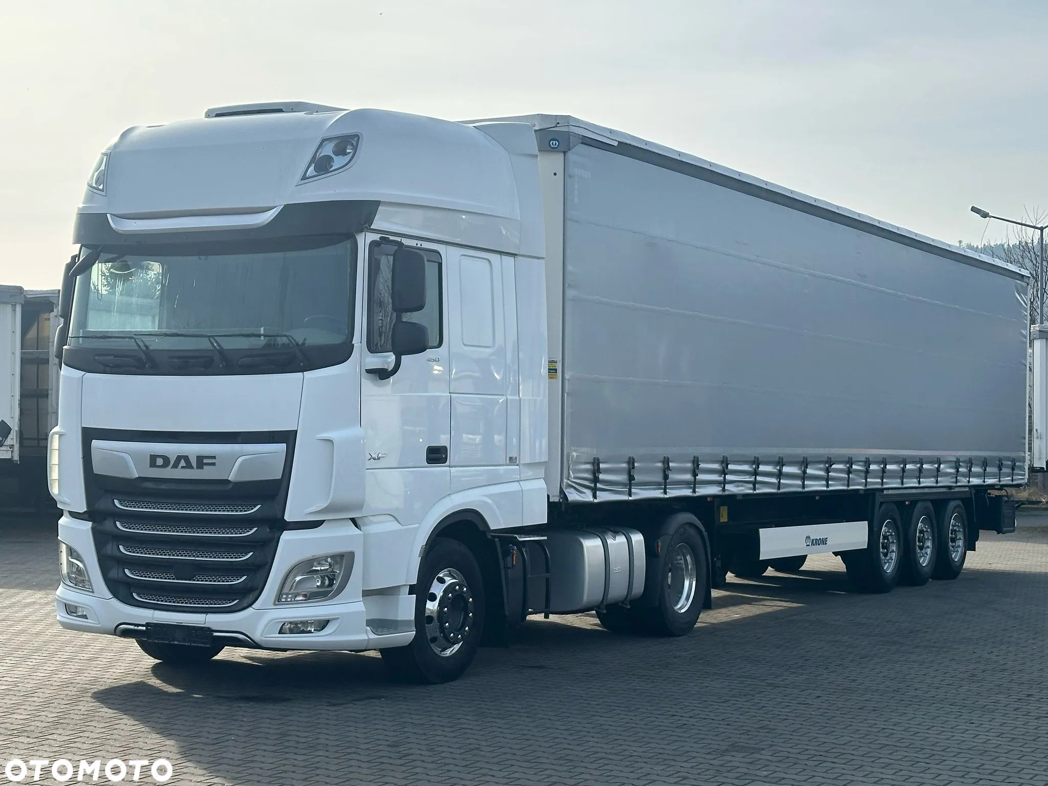 DAF ZESTAW / XF 106.450 SSC / RETARDER + KRONE FIRARNKA 2021 - 2