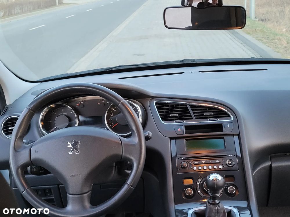 Peugeot 5008 HDI FAP 150 Family Plus - 10