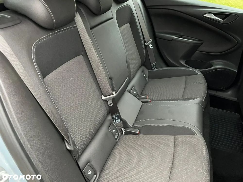 Opel Astra 1.6 BiTurbo D (CDTI) Start/Stop Innovation - 31