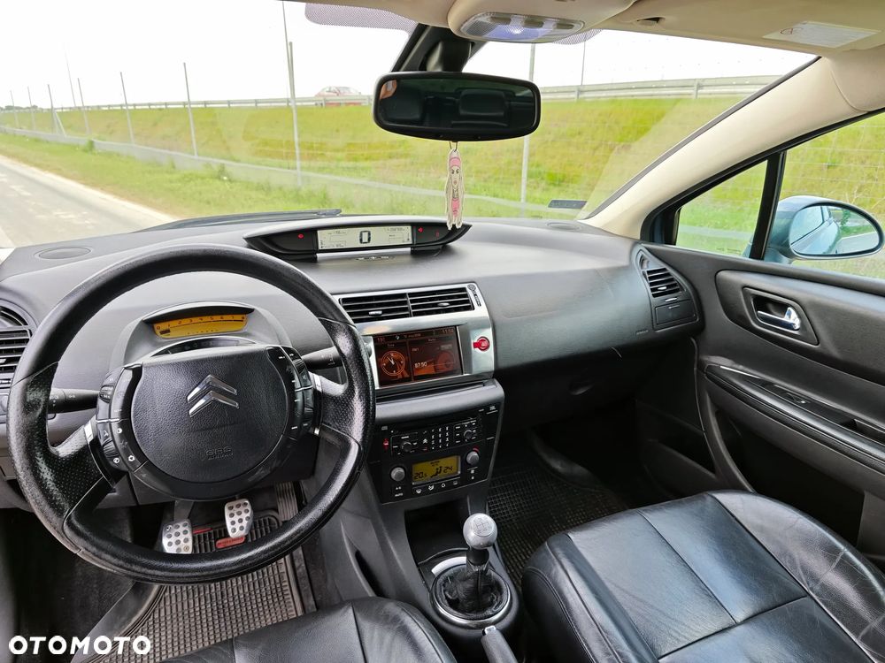 Citroën C4 2.0 16V VTS - 9