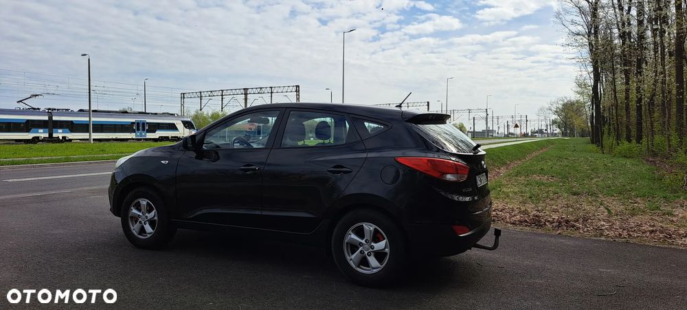 Hyundai ix35 blue 1.6 2WD Finale - 9