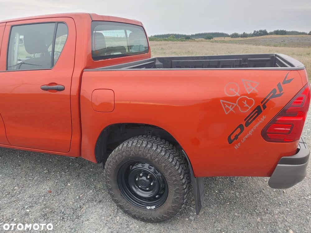 Toyota Hilux 2.4 D-4D Double Cab DLX 4x4 - 5