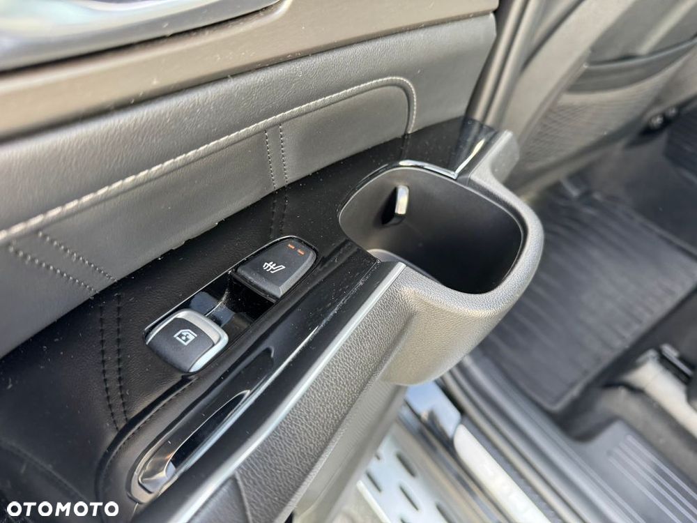 Kia Sorento - 23