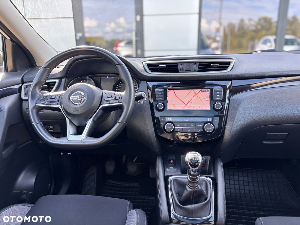 Nissan Qashqai 1.3 DIG-T N-Connecta - 17
